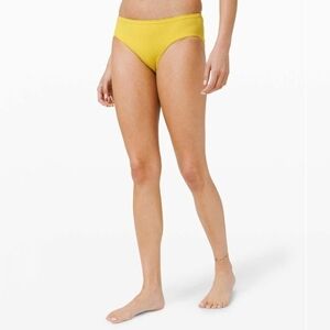 Lululemon | Calm Tides Mid Rise Seersucker Swim Bottom Soleil
